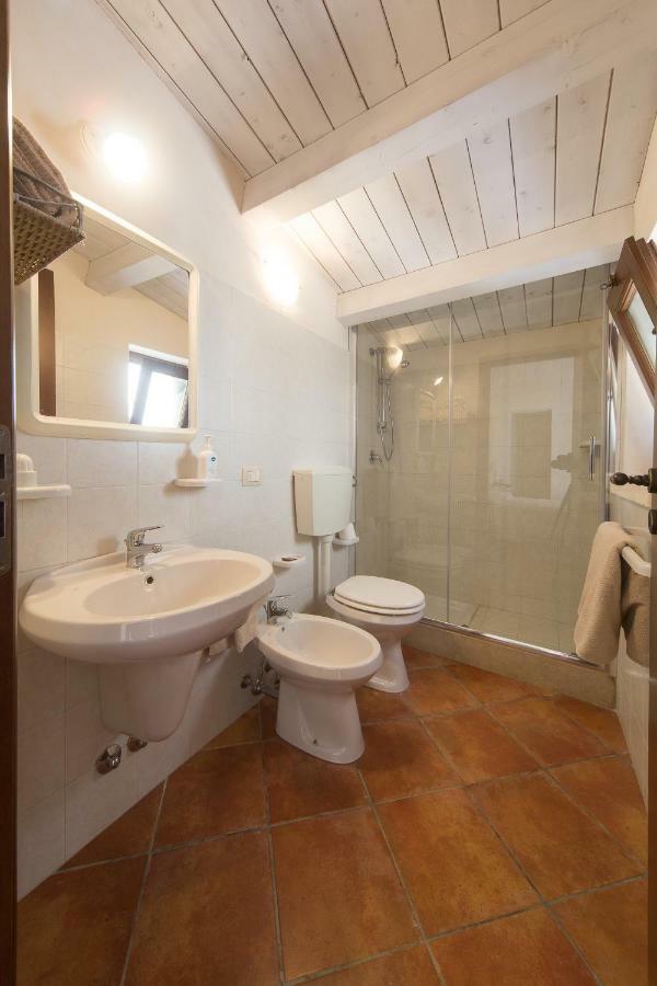 Casale Del Coccio Guest House Scicli Luaran gambar