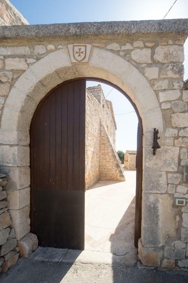 Casale Del Coccio Guest House Scicli Luaran gambar